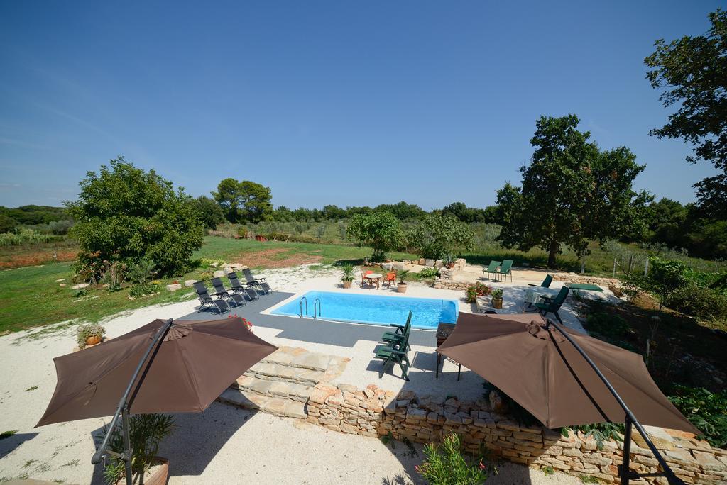 Beautiful Villa Palera With Private Pool Near Pula Liznjan Exterior photo