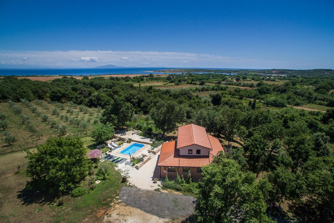 Beautiful Villa Palera With Private Pool Near Pula Liznjan Exterior photo